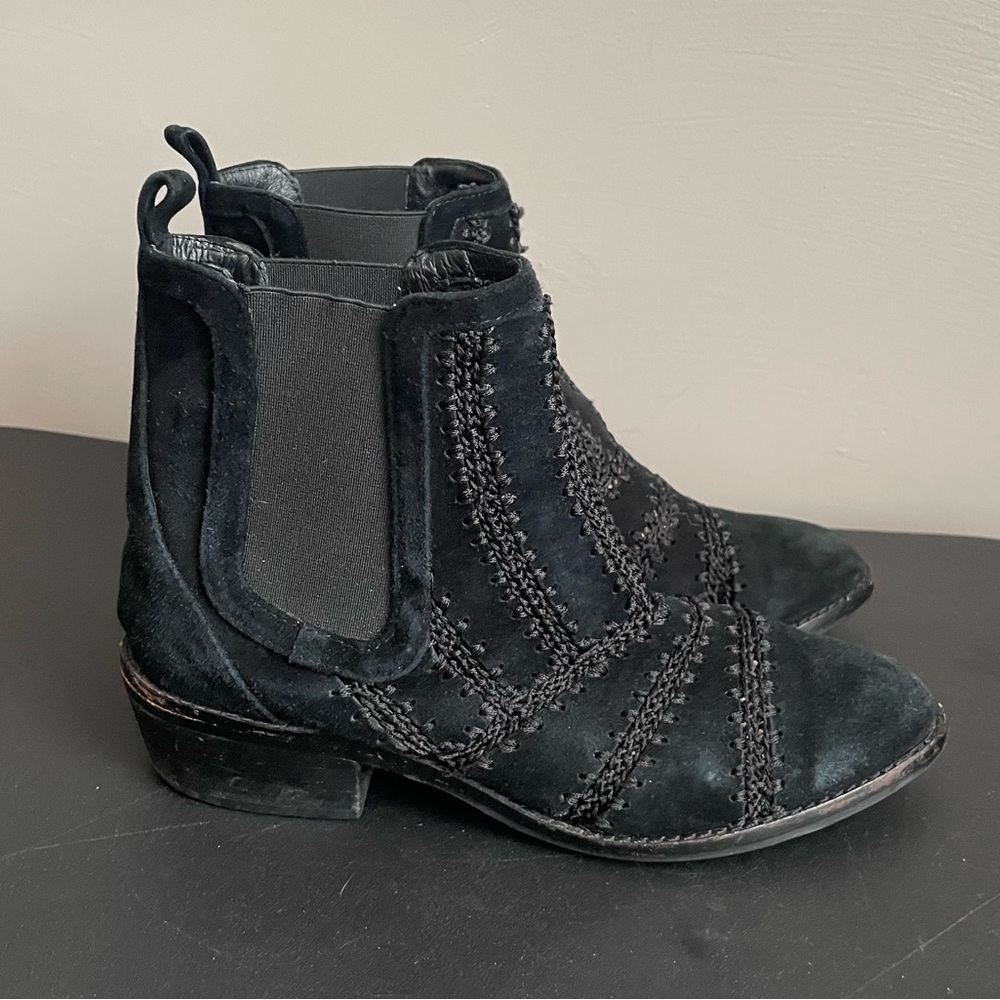 Mollini black suede leather booties size 36 - Picture 2 of 11